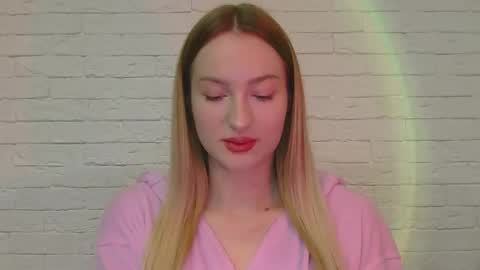 Alice online show from November 1, 6:01 pm