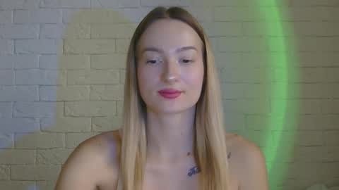 Alice online show from October 21, 2:10 pm