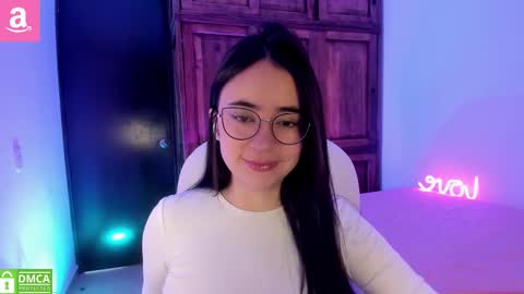 Snapshot of alicee_2 chatting on September 11, 3:45 pm Aliceee  ..   97YP9VWGZHrefnav wishlist lists 1 online show from September 11, 3:45 pm