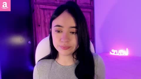 Snapshot of alicee_2 chatting on February 27, 5:15 pm Aliceee  ..   97YP9VWGZHrefnav wishlist lists 1 online show from February 27, 5:15 pm