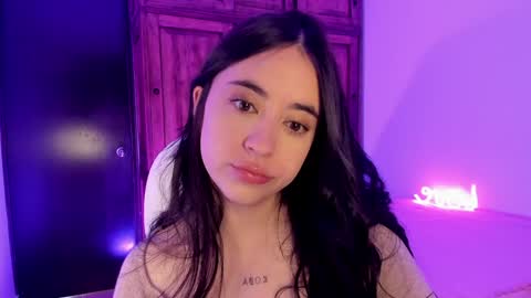 Snapshot of alicee_2 chatting on January 14, 5:34 pm Aliceee  ..   97YP9VWGZHrefnav wishlist lists 1 online show from January 14, 5:34 pm