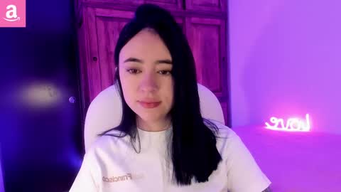 Snapshot of alicee_2 chatting on March 2, 3:09 pm Aliceee  ..   97YP9VWGZHrefnav wishlist lists 1 online show from March 2, 3:09 pm
