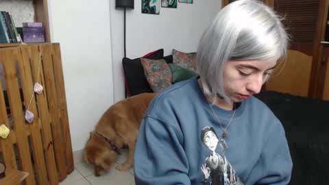 alicee_logan_ online show from February 18, 3:16 am