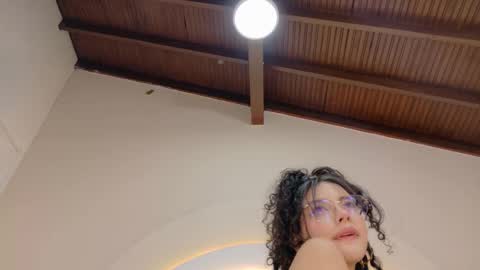 alice online show from October 15, 7:05 pm