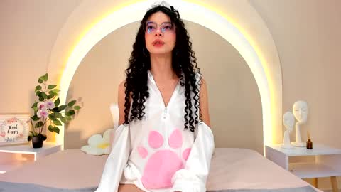 alice online show from February 4, 7:44 pm