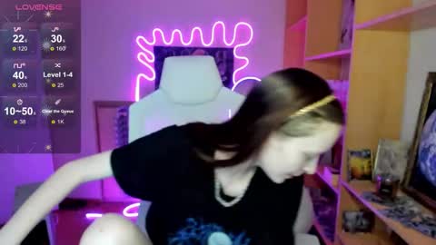 Alie online show from November 23, 3:42 am