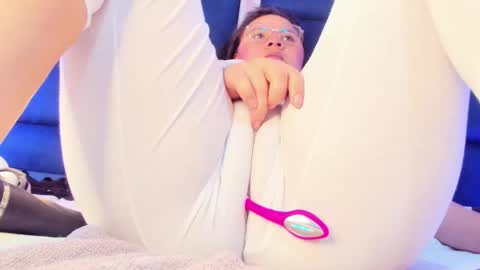 alicehott_05 online show from March 7, 5:58 am