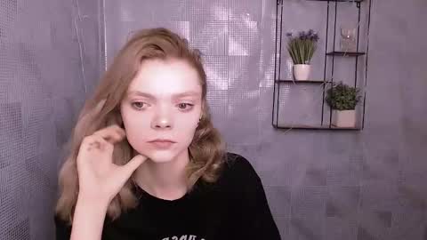 Alicemex  online show from January 19, 7:04 am