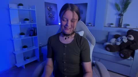 Alice online show from November 11, 1:45 am