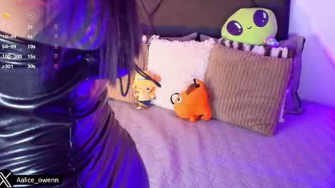 Alice online show from February 10, 9:40 pm