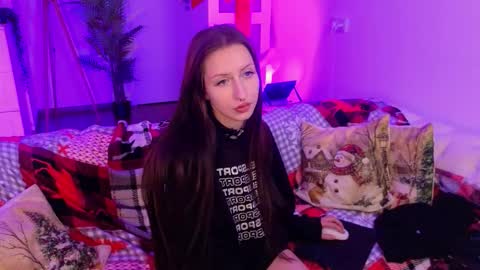 alicewallflower online show from December 20, 10:47 pm