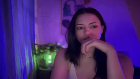 Alicewhispers online show from January 4, 8:37 pm