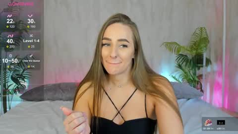 Mia online show from March 6, 2:30 am