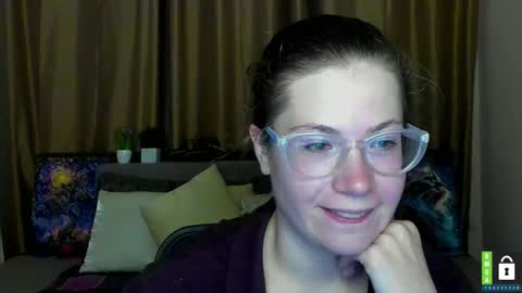Snapshot of alicia_folow chatting on October 22, 5:29 pm Alicia online show from October 22, 5:29 pm