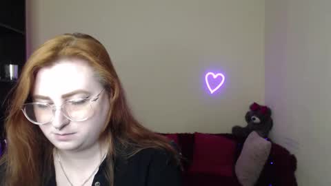 Alicia online show from April 5, 5:28 am