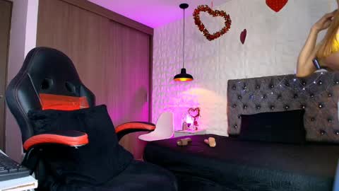 Ali online show from April 4, 12:15 pm