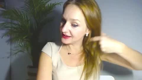 Alicia online show from November 25, 2:41 pm