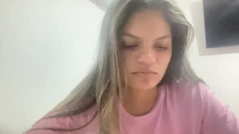 luisa online show from February 15, 1:31 am