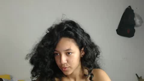 Snapshot of alicie_sexy_hot_20 chatting on January 30, 8:54 am ana online show from January 30, 8:54 am