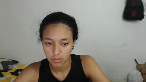 Snapshot of alicie_sexy_hot_20 chatting on February 5, 4:37 am ana online show from February 5, 4:37 am