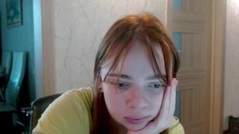 Snapshot of aliiice_stone chatting on September 11, 3:01 pm Alice online show from September 11, 3:01 pm