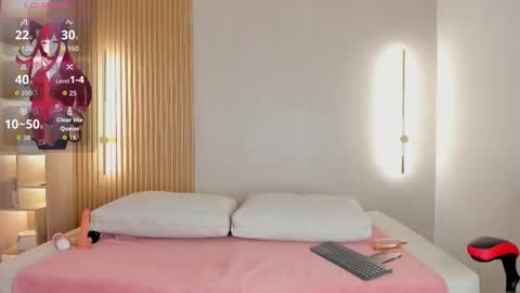 alika_voss online show from January 7, 3:43 am