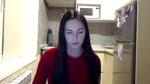 alinajames1 online show from February 18, 5:33 pm