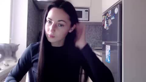alinajames1 online show from January 17, 12:10 pm