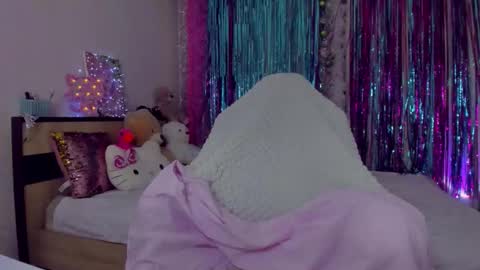 alinaocean online show from January 15, 5:19 pm