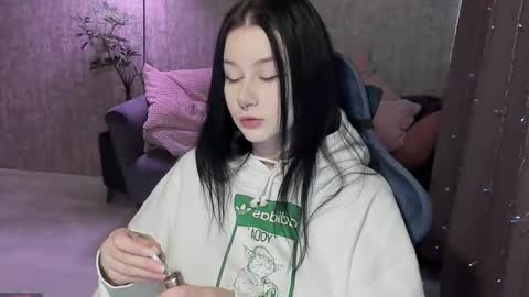 Aline Greeeen online show from October 19, 5:42 am