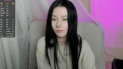 Aline Greeeen online show from February 18, 12:06 pm