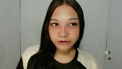 Shanti xhey online show from May 28, 9:34 pm