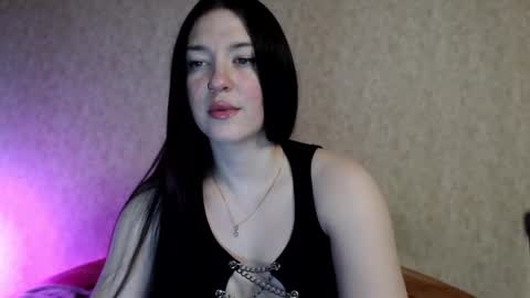 alisaadoll online show from December 18, 4:56 pm