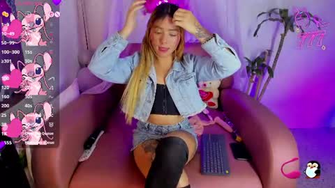alise_mason online show from June 12, 6:10 am