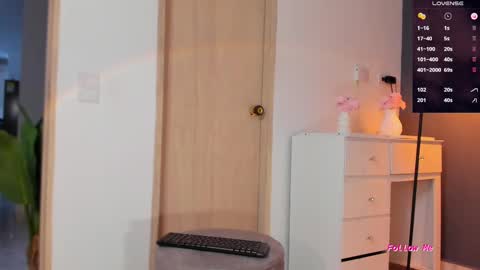 Snapshot of alisha_brainly chatting on March 9, 9:36 pm buy my videos follow me in my new instagram fernanda699  online show from March 9, 9:36 pm