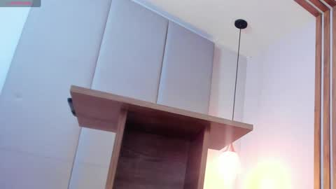           online show from January 28, 12:22 pm