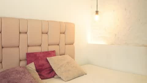 A L I S O N  online show from December 14, 12:44 pm