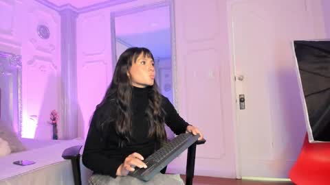 Alison Fishert online show from February 6, 12:04 pm