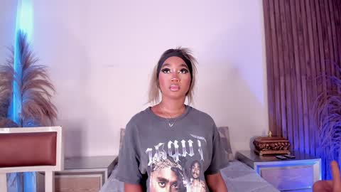 Alison Moon  online show from January 14, 10:27 am