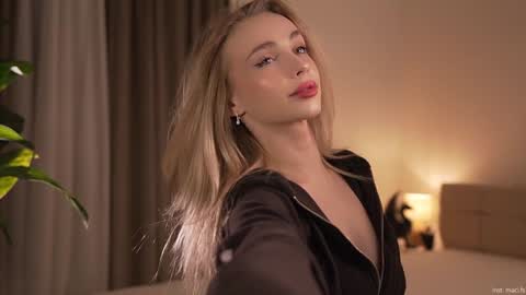 Alissa online show from September 29, 5:29 pm