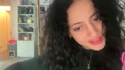 alissajaede online show from February 20, 6:19 am