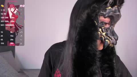 Mara  Isabel online show from October 31, 2:57 am