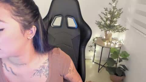 alisson online show from December 2, 3:08 am