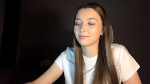 Annie online show from November 27, 1:03 pm