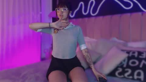 Ali online show from April 14, 2:39 pm