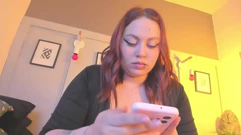 Laura online show from March 9, 10:08 pm