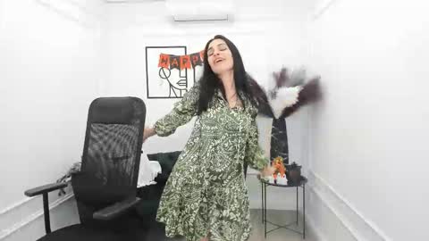 allayerty online show from October 24, 12:23 pm