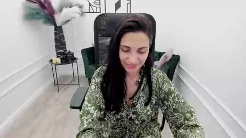 allayerty online show from November 28, 1:41 am