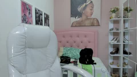 ALLISON online show from April 9, 7:08 pm