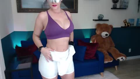 Alli online show from September 18, 3:43 pm